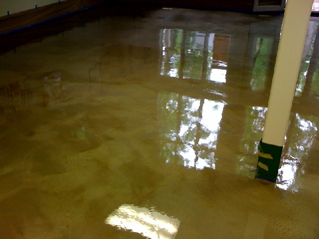 Oakland Twp MI tan reflective Custom Basement Epoxy Flooring 3